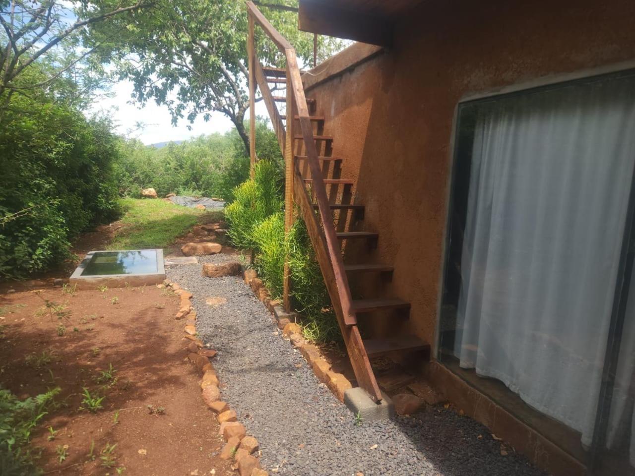 Hartbeest Bush Lodge 4 Hartbeespoort Exterior photo